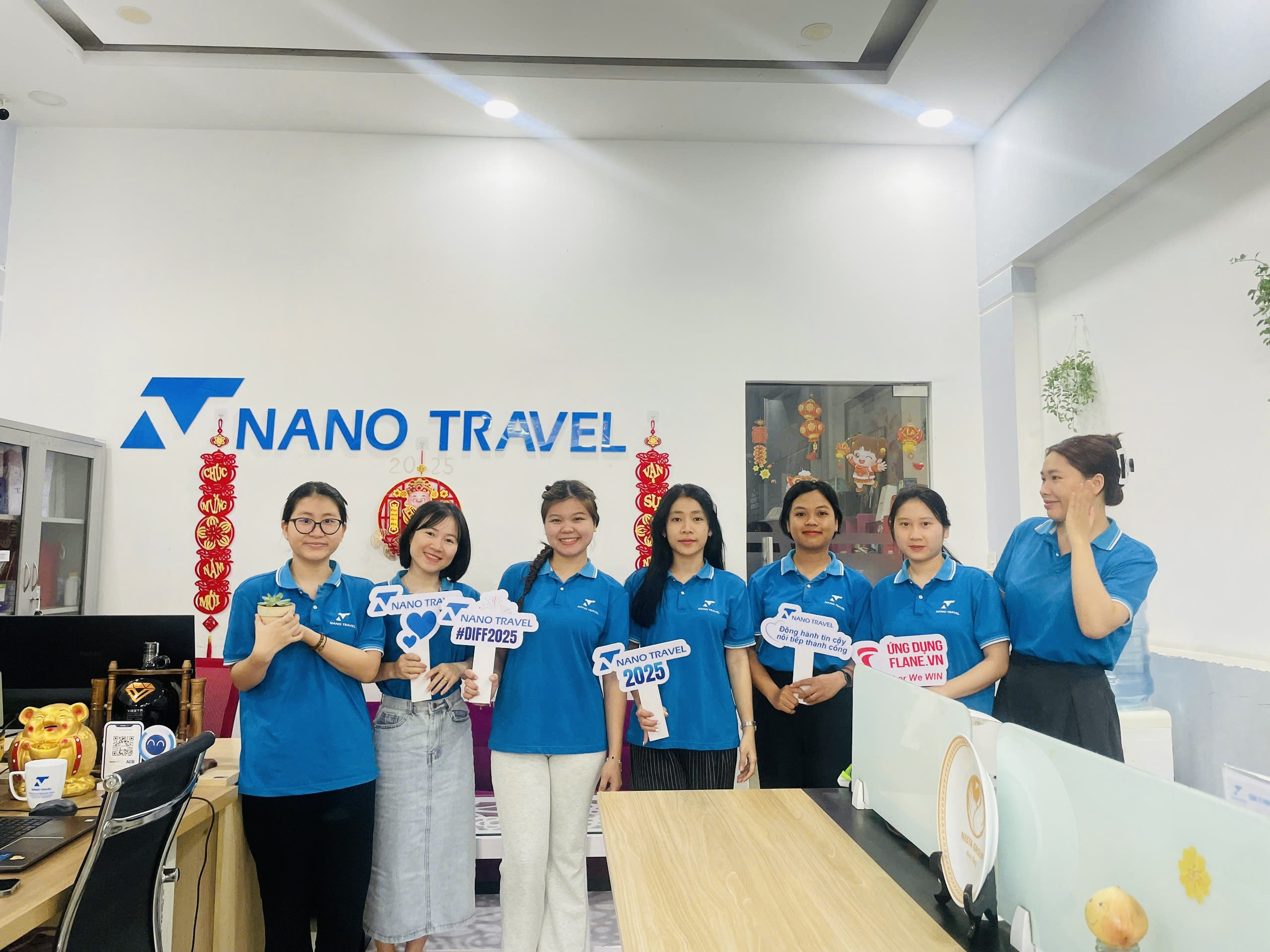 Đoàn 200 khách tham quan Bà Nà Hills cùng Nano Travel