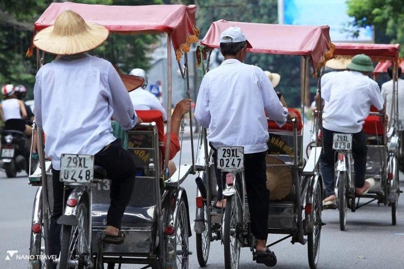 Xích lô phương tiện di chuyển của nhiều du khách khi ghé chợ Hàn Đà Nẵng